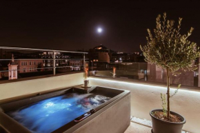 Heated Plunge Pool & Firepit Acropolis Penthouse